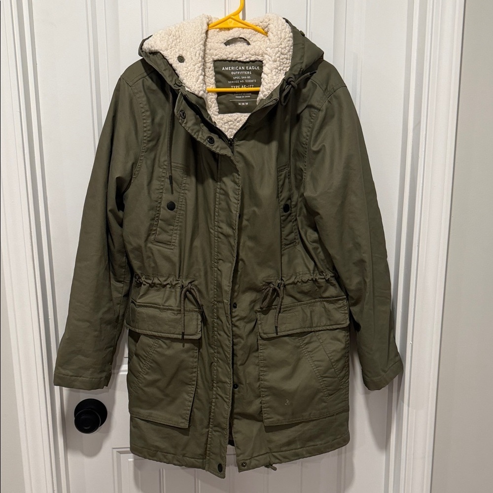 American Eagle Outfitters Women's Green Hooded Bomber Jacket